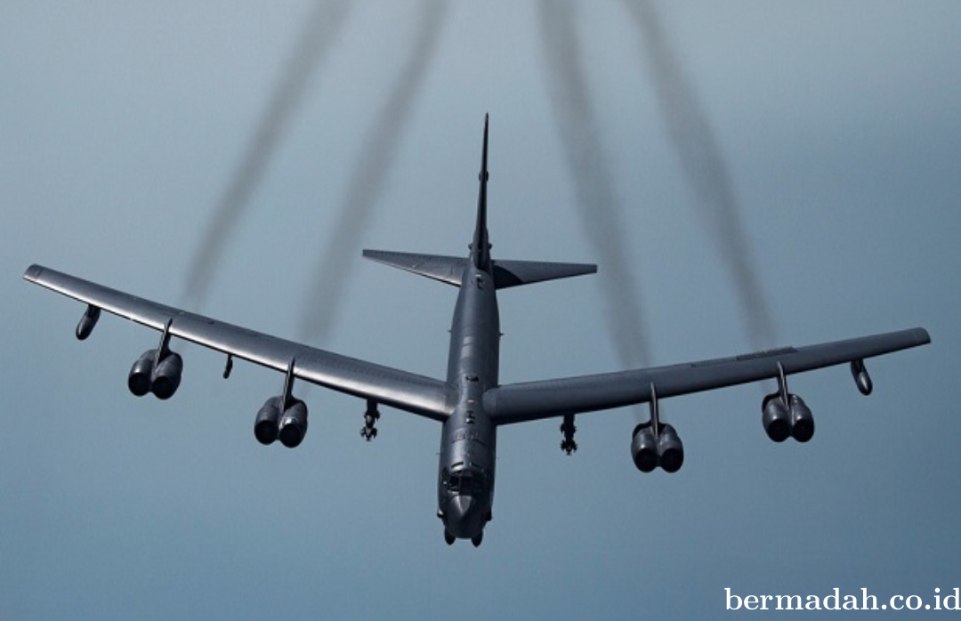 Untuk mencegat 3 Pembom AS di Dekat Crimea, Rusia Kerahkan 8 Jet Tempur