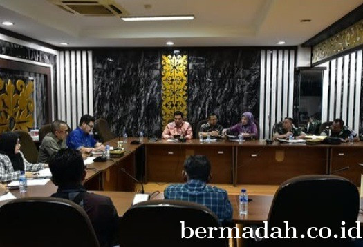 OkBahas Pengelolaan Pasar Kuliner Cut Nyak Dien, Komisi II Rapat Bersama Disperindag serta FK-PWK