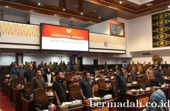 DPRD Pekanbaru Gelar Paripurna Penyampaian Pandangan Fraksi Terhadap Ranperda RPJPD