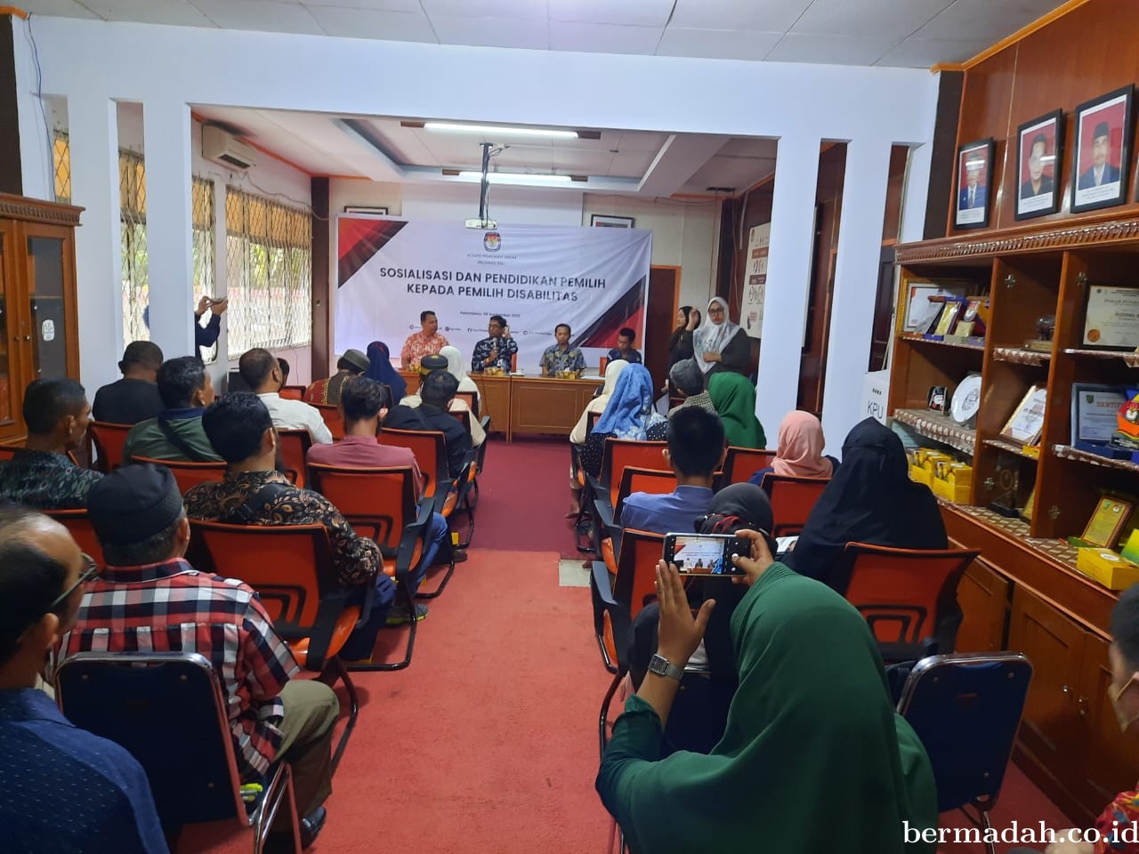 Jangkau Pemilih Disabilitas, KPU Riau Laksanakan Sosialisasi dan Pendidikan Pemilih