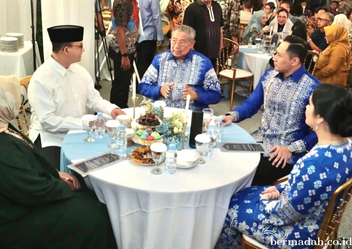 Silaturahmi ke Rumah AHY, Anies dan SBY Terlihat Akrab