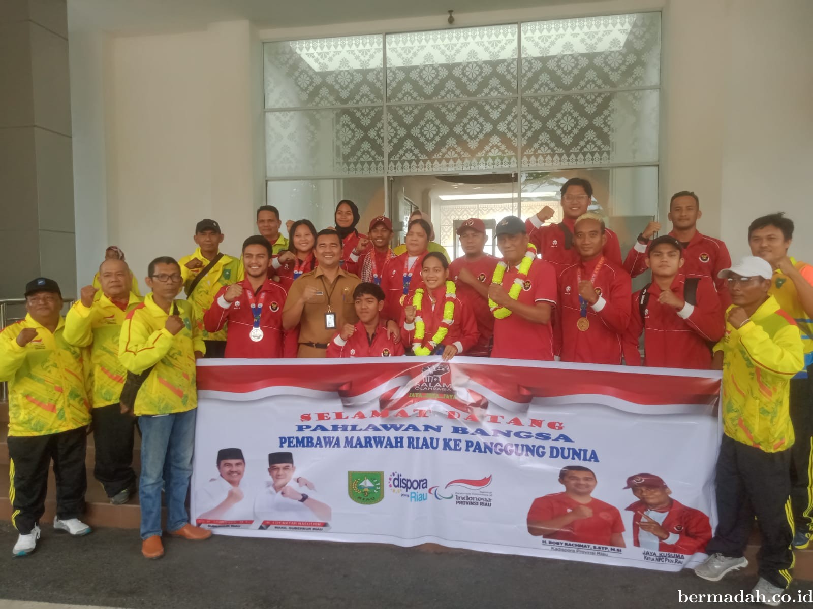 Raih Prestasi Membanggakan di Ajang Asean Para Games 2023 Kamboja, Atlet NPC Riau Tiba di Pekanbaru