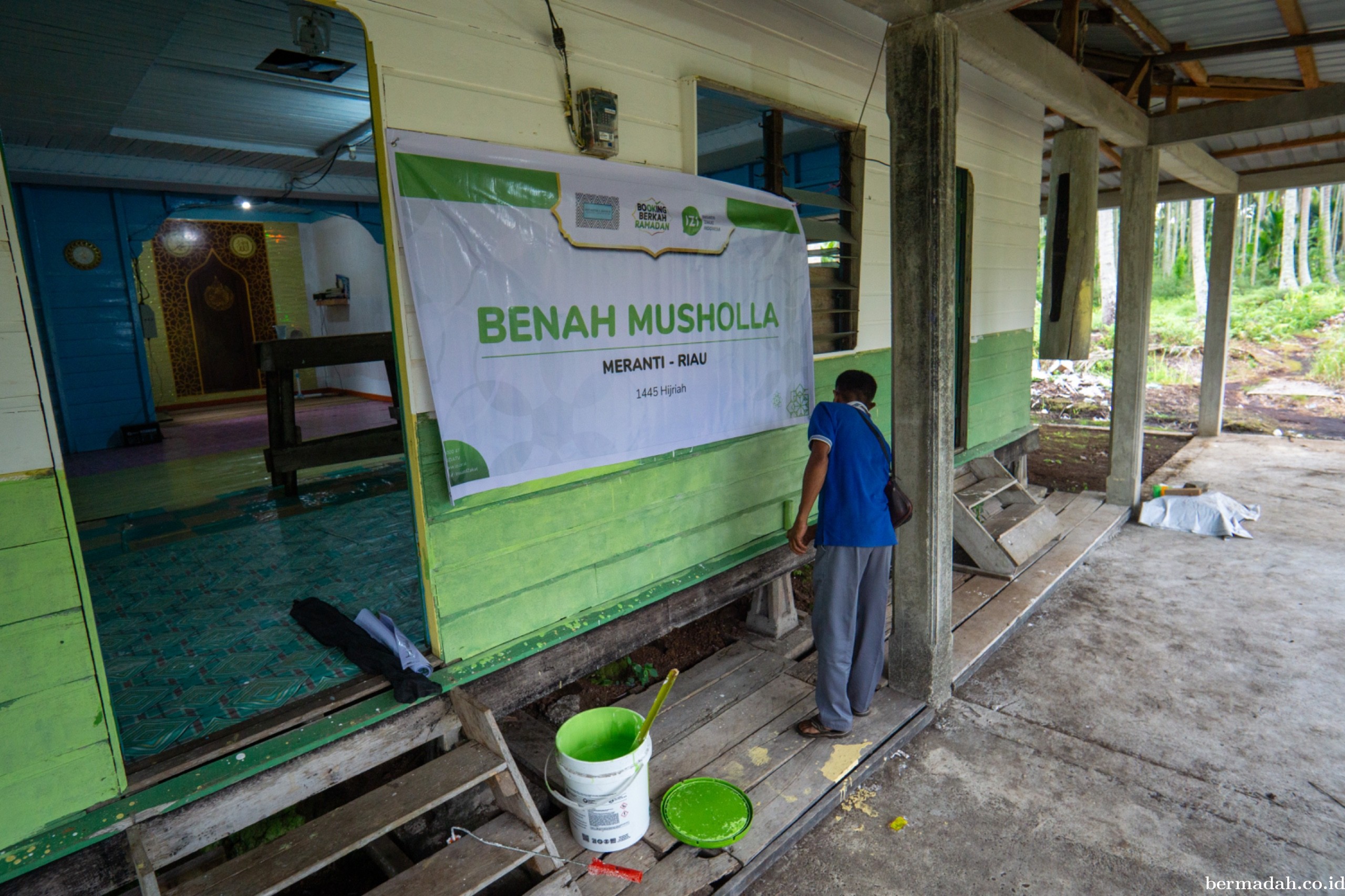 IZI Riau Benah Mushollah di Wilayah 3T Jelang Ramadhan