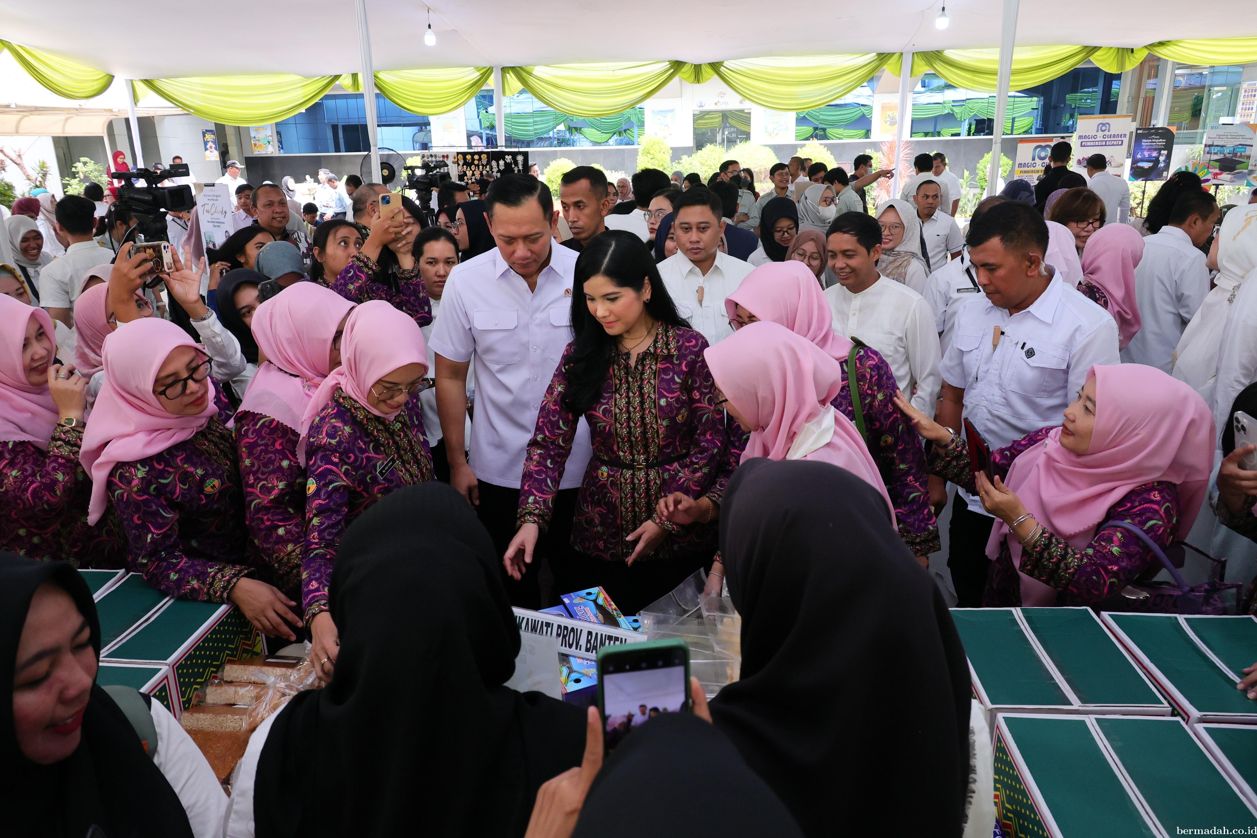 Gelar Bazar Ramadan, Menteri AHY Sebut UMKM Jadi Salah Satu Penopang Ekonomi Indonesia