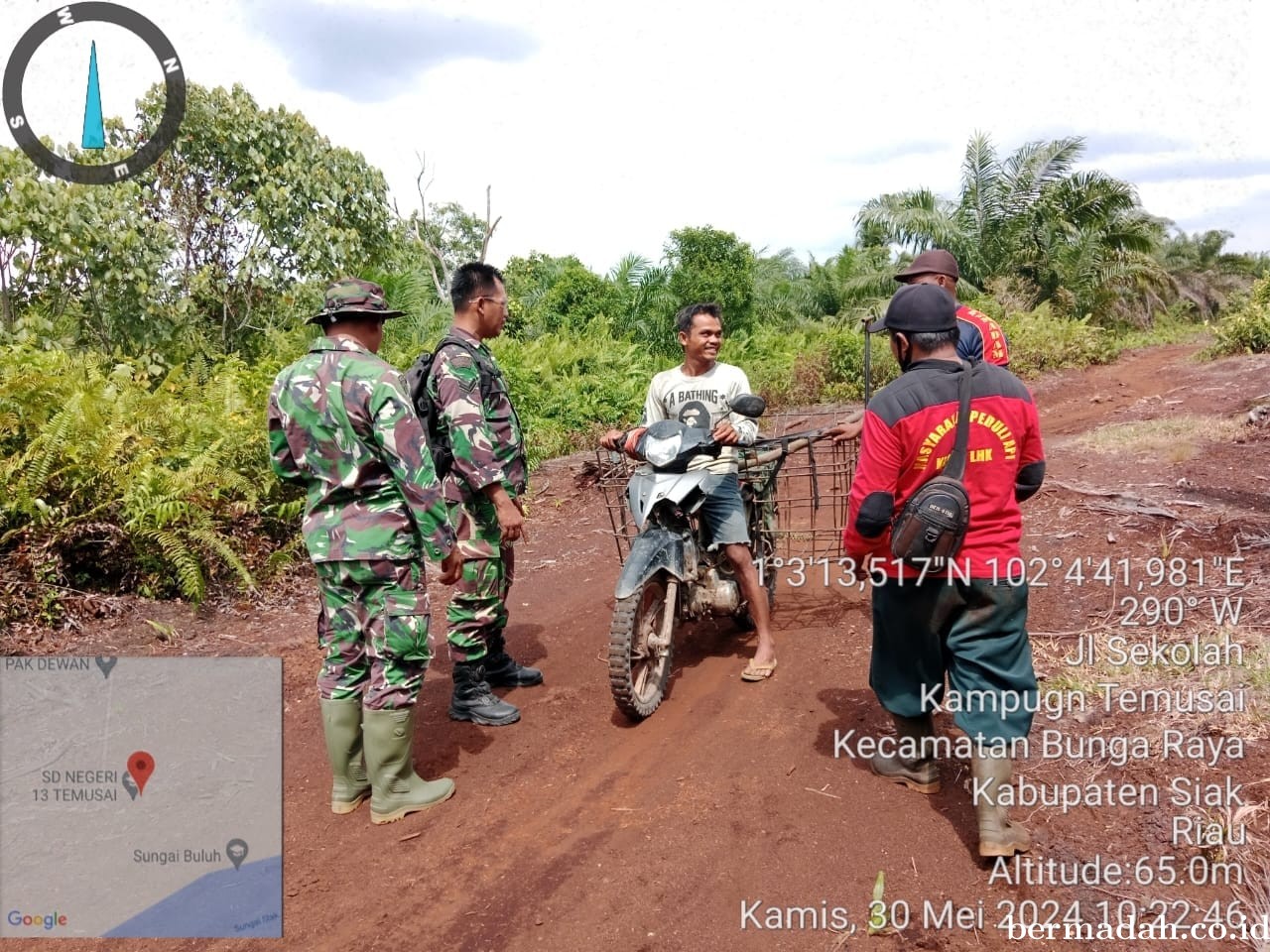 Penanggulangan Karhutla di lintas Wilayah Koramil 06/PWK Sabak Auh, Kamis 30 Mei