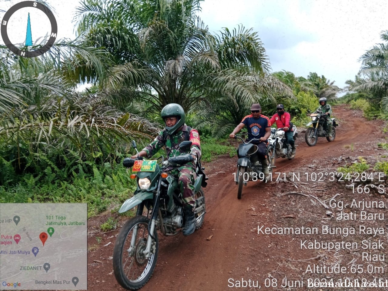 Penanggulangan Karhutla di lintas Wilayah Koramil 06/PWK Sabak Auh, Sabtu 8 Juni