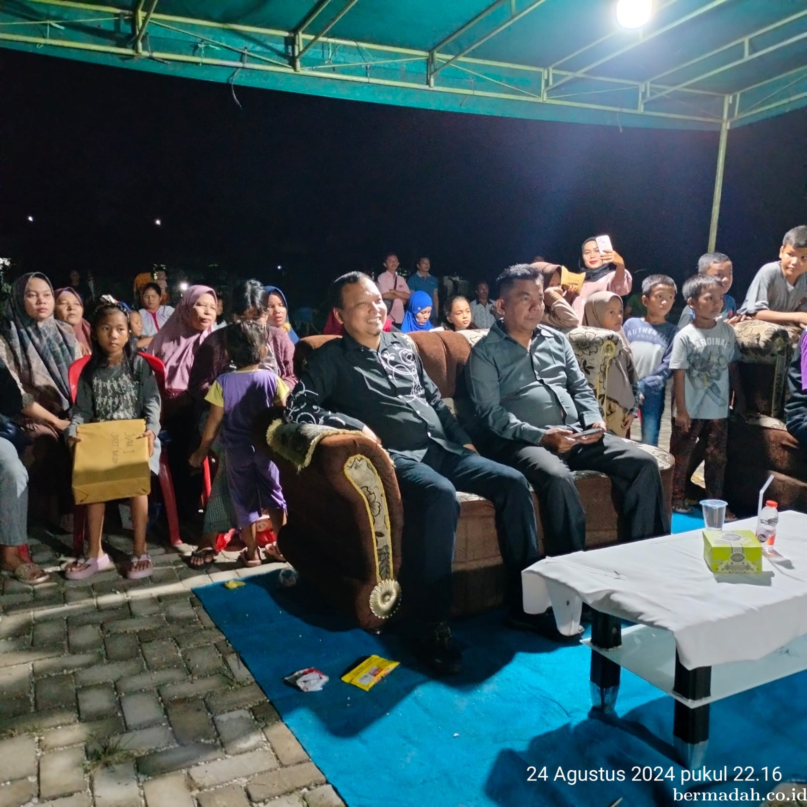 Ketum Konco Bang Uun Hadiri Dua Agenda Malam Puncak HUT RI di Tenayanraya dan Kulim