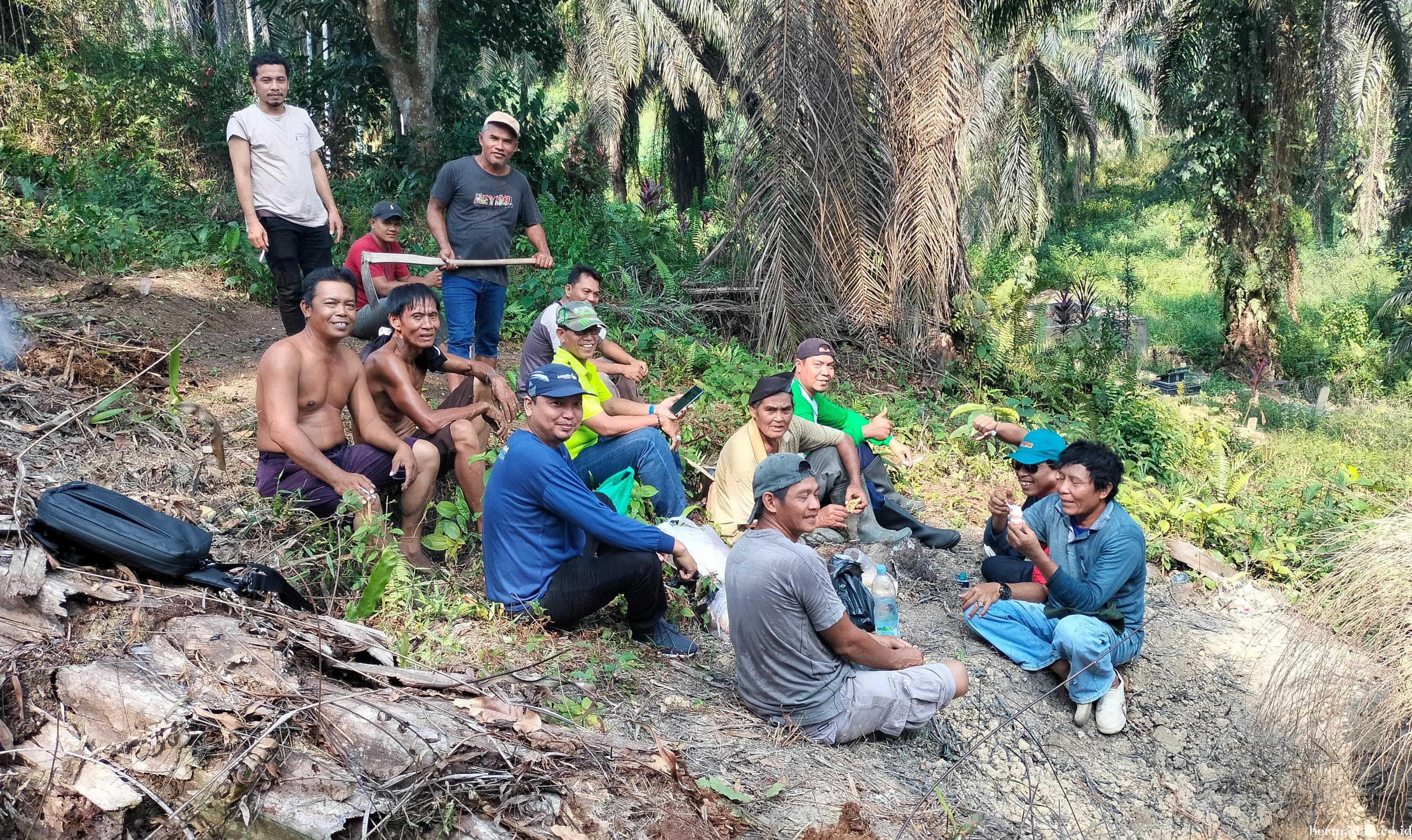 Rahmat Handayani Sosialisasikan Program Bang Uun Saat Goro di Kelurahan Kulim 