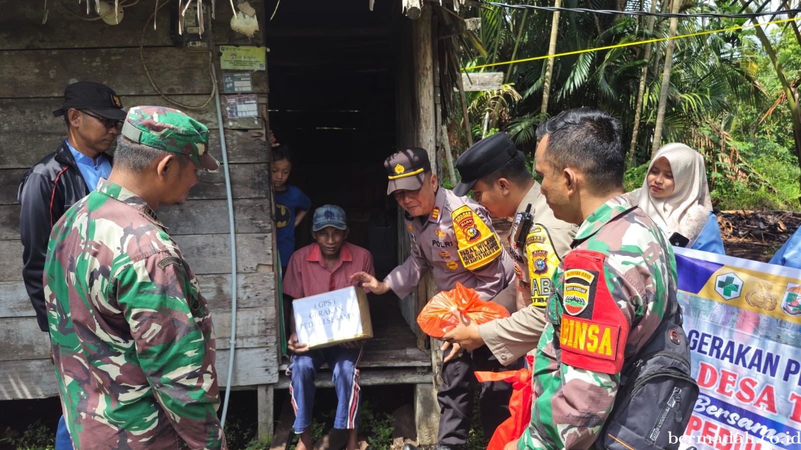 Sinergitas TNI-Polri dan Masyarakat Ciptakan Kamtibmas Menjelang Pilkada Damai 2024