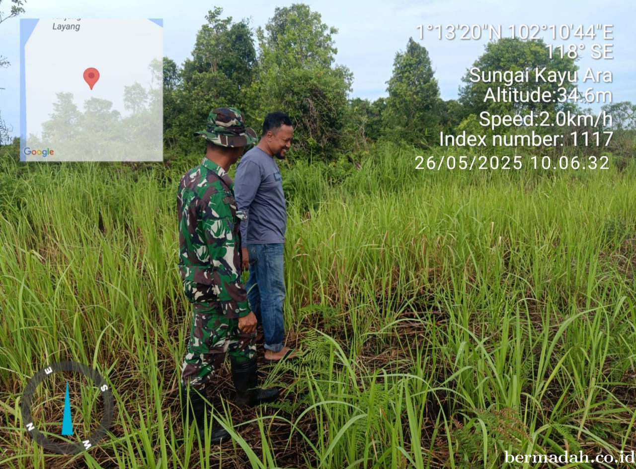 Penanggulangan Karhutla di Wilayah Koramil 02/Sungai Apit, Senin 26 Mei
