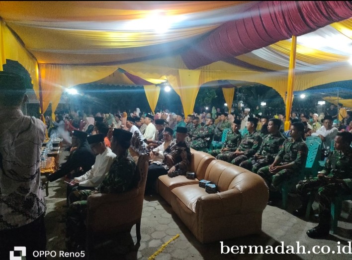 Personel Satgas TMMD KE-119 ikut Meriahkan Pembukaan MTQ XXII 2024 di Kampung Sungai Tengah