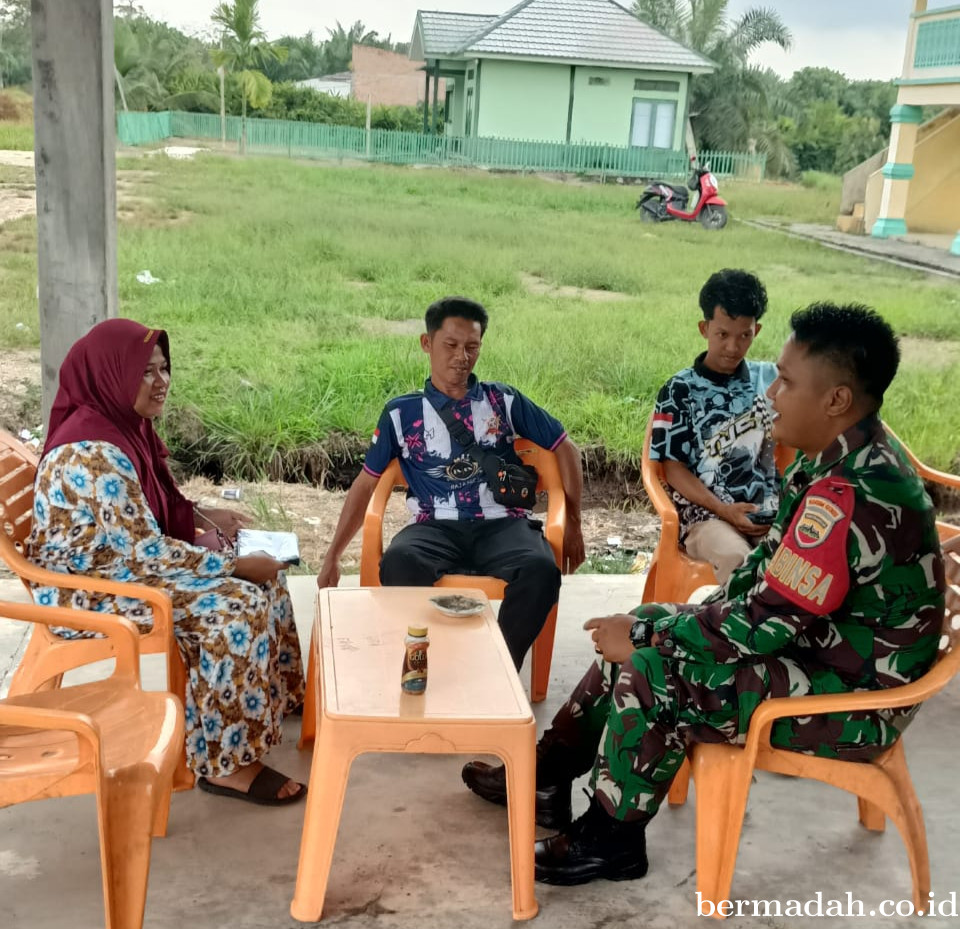 Minggu 27 Juli, Babinsa Koramil 02/Sungai Apit Komsos kepada Masyarakat Kampung Dusun Pusaka